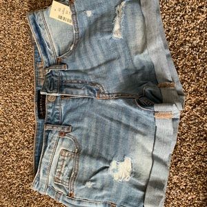 Aeropostale jean shorts WITH TAG (never worn)